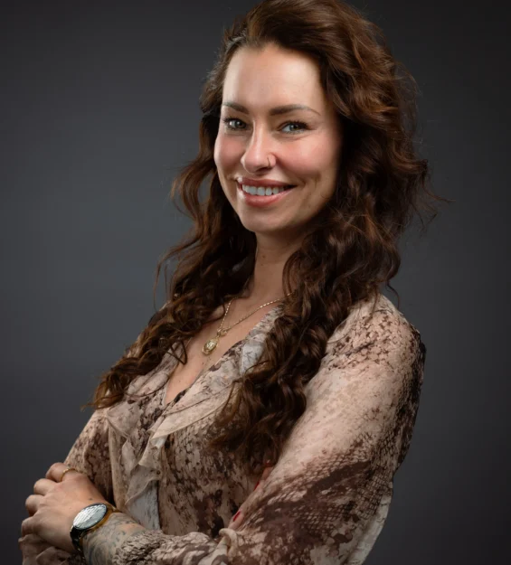 Kreatives Personal Branding Shooting – ausdrucksstarkes Business Portrait