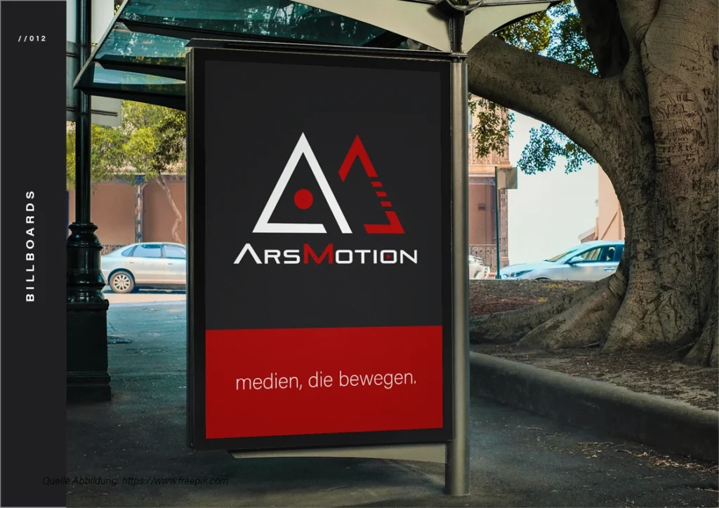 Visuelle Darstellung der Marke im öffentlichen Raum: Professionelles Billboard Mockup zur Präsentation der Corporate Identity in der Außenwerbung.
