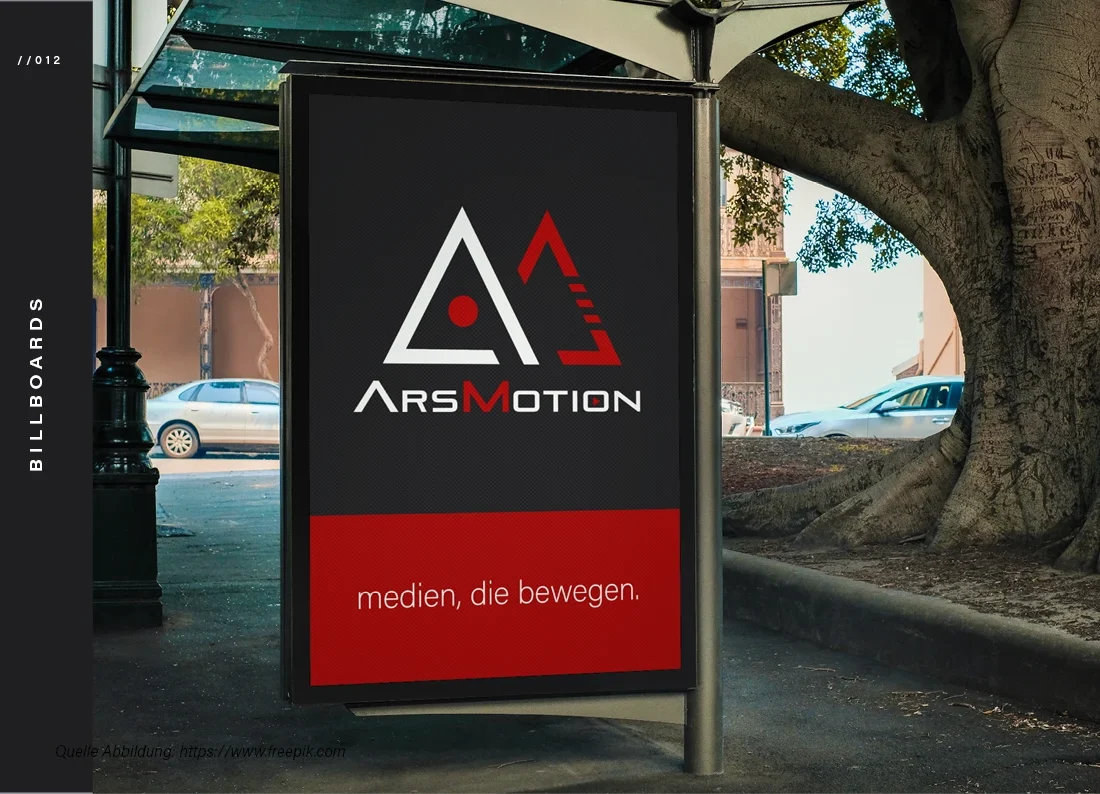 Visuelle Darstellung der Marke im öffentlichen Raum: Professionelles Billboard Mockup zur Präsentation der Corporate Identity in der Außenwerbung.