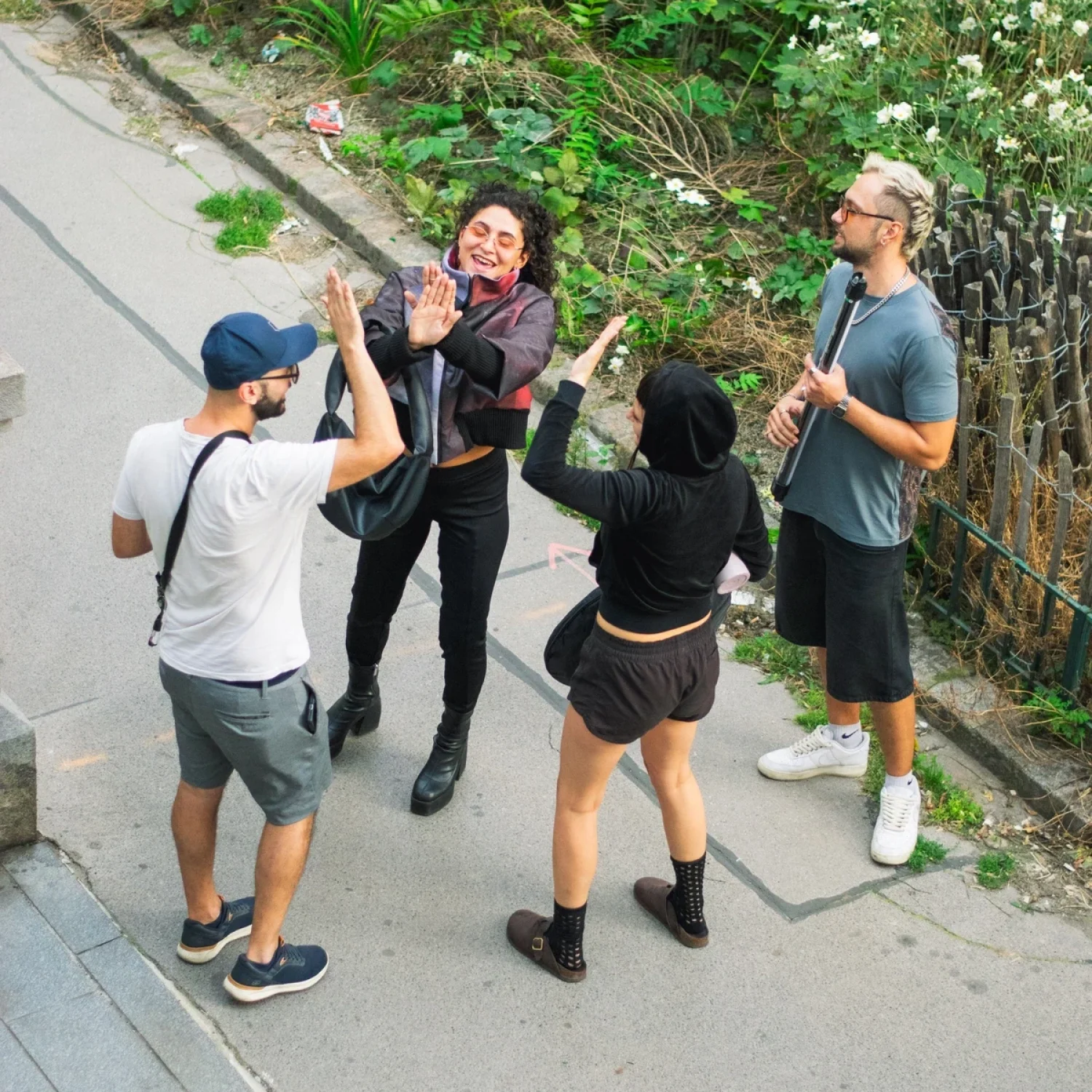 Erfolgreicher Abschluss des Drehtags für die Laura Gruener Fashion Kampagne mit dem gesamten ArsMotion Team in Wien