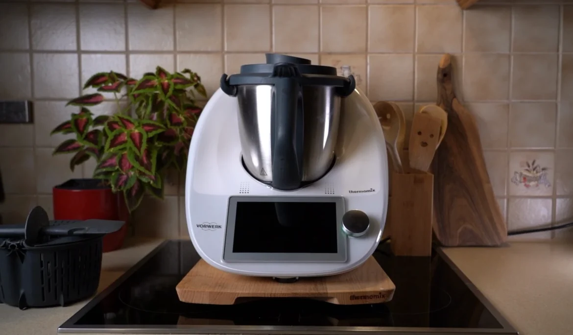 Beitragsbild für das Portfolio-Projekt Thermikitchen: Professionelles Image- und Produktvideo für eine Thermomix-Beraterin, produziert von ArsMotion.